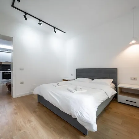 Comfy Modern Urban - Apartament